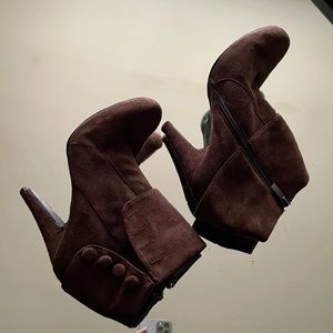 Size 6 Brown Suede Booties / Boots